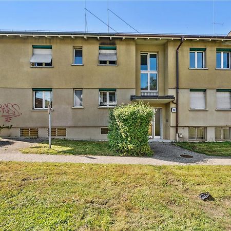 Zurich Urban Charm: Your Comfy Stay Close To The City Luaran gambar