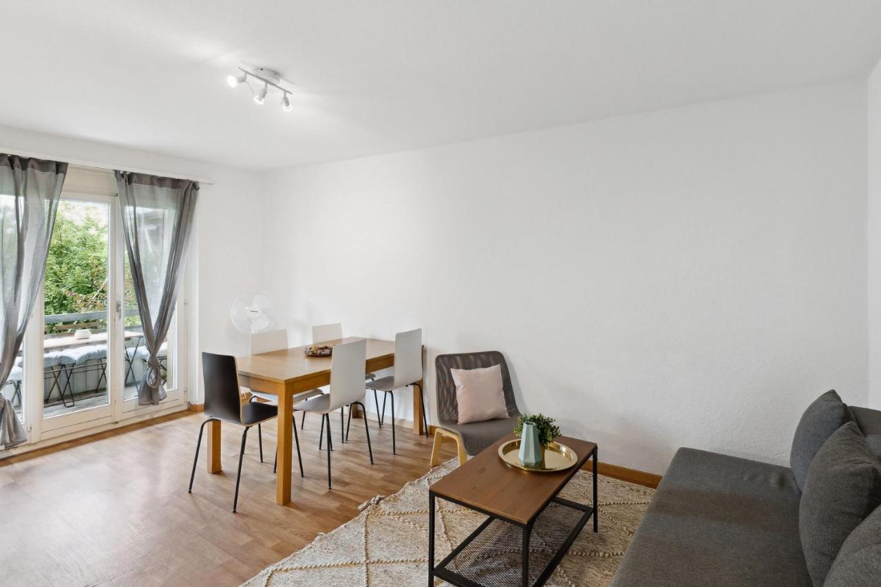 Zurich Urban Charm: Your Comfy Stay Close To The City Luaran gambar